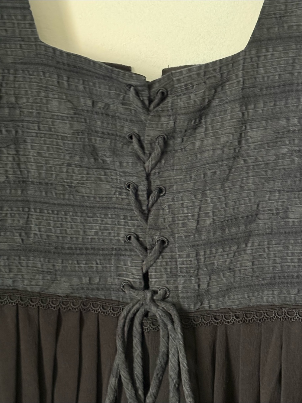 NWOT Disturbia Mina Midaxi - Picture 8 of 11